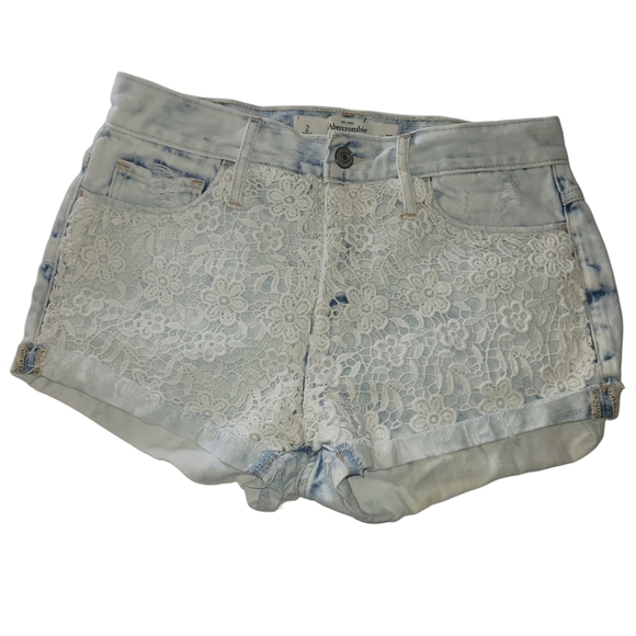 Abercrombie & Fitch White Lace Detailed Denim Shorts 2 - Picture 1 of 4